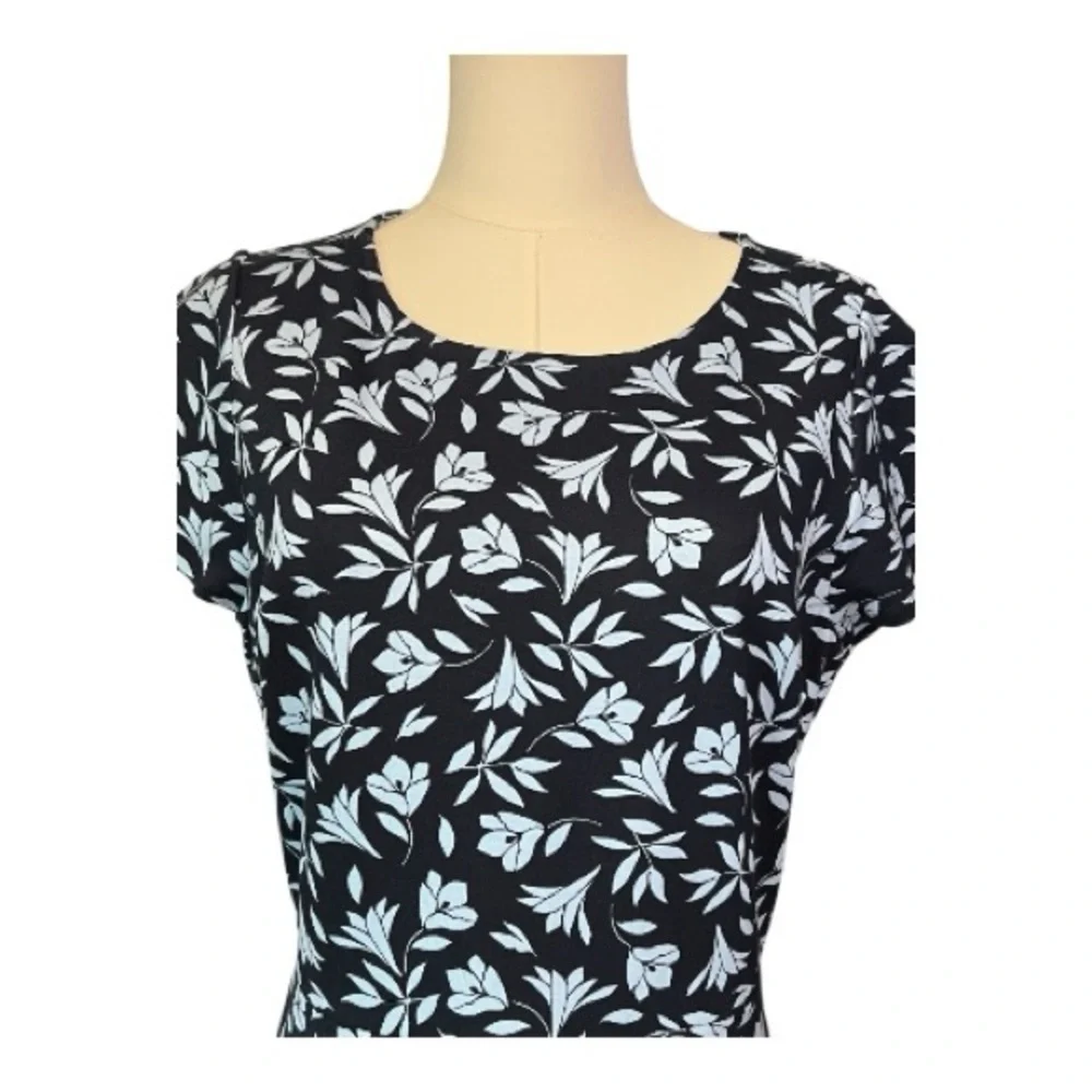 EUC Draper James navy & light blue floral a-line dress – size M - Picture 2 of 8